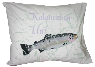 Käsinpainettu Kalamiehen uni – Lohi-tyynyliina