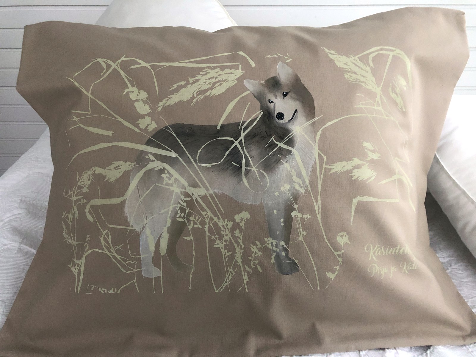 Käsinpainettu Husky -tyynyliina